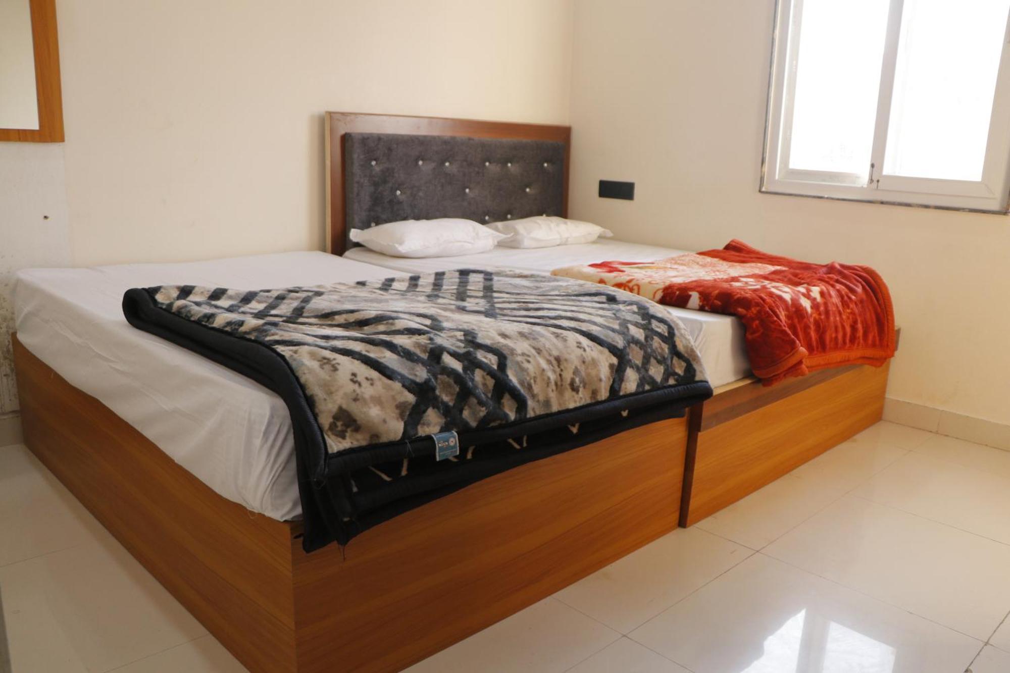 Dolphin Guest House Mathura Luaran gambar