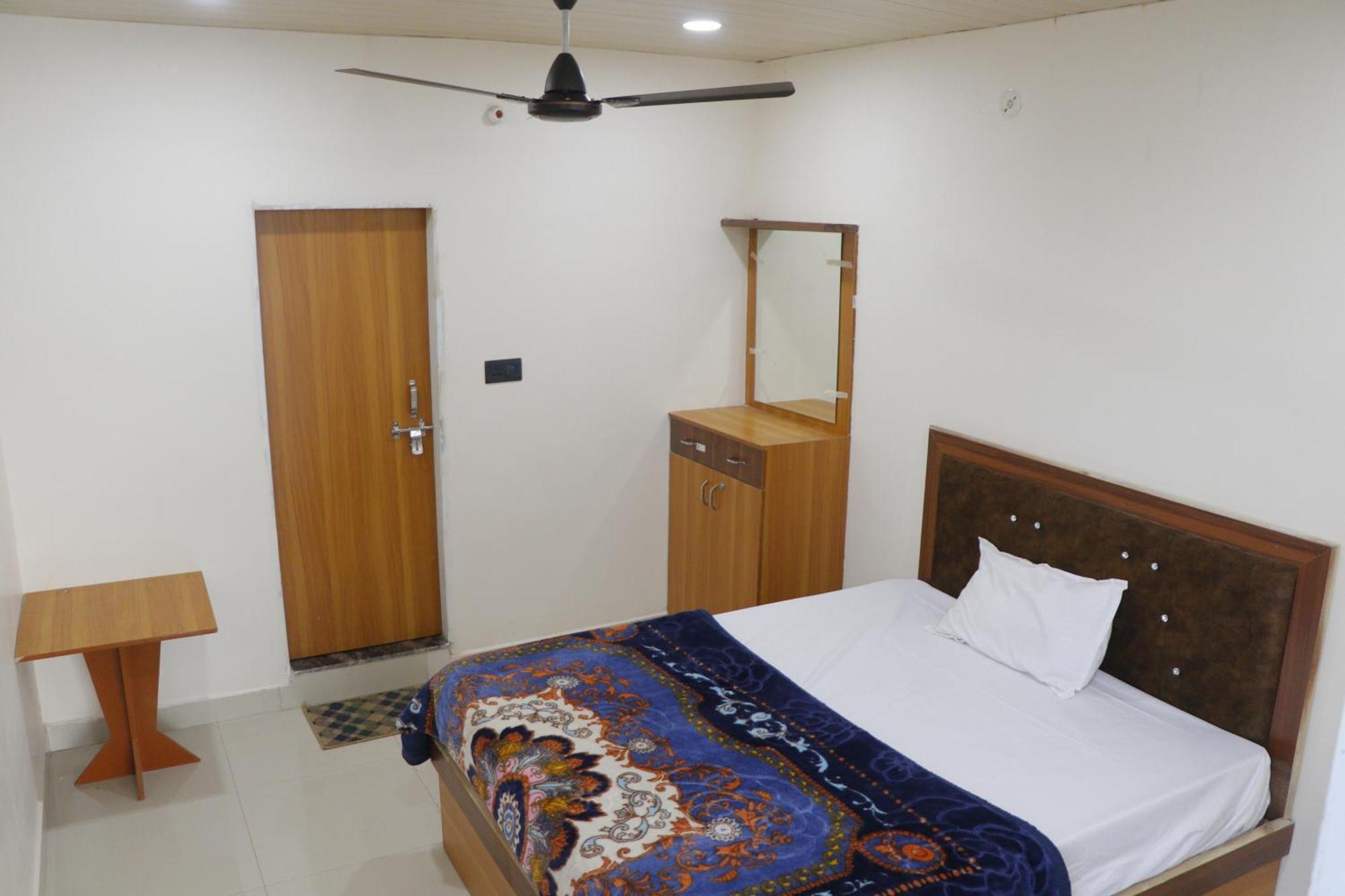 Dolphin Guest House Mathura Luaran gambar